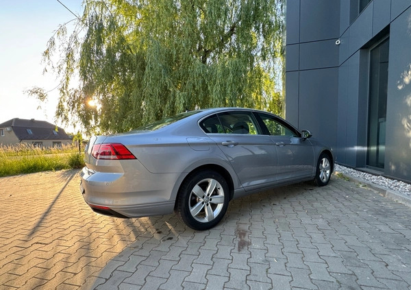 Volkswagen Passat cena 74700 przebieg: 117300, rok produkcji 2020 z Wodzisław Śląski małe 704